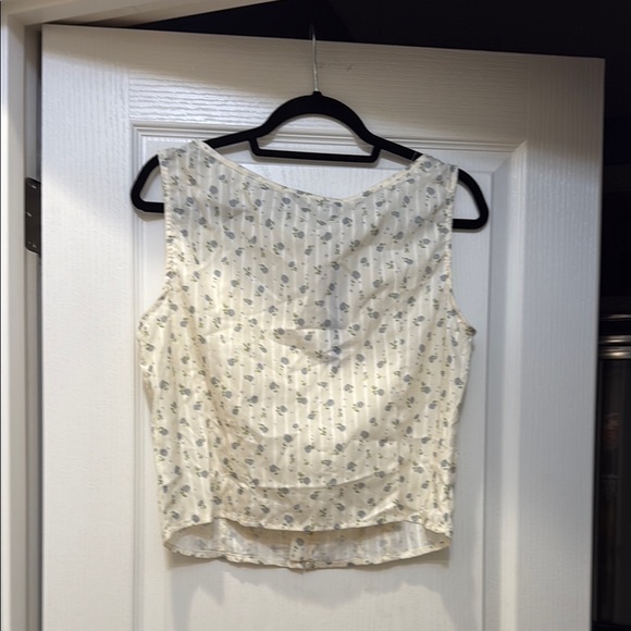 Cider Cream Fitted Sleeveless Tank Top - Picture 3 of 4